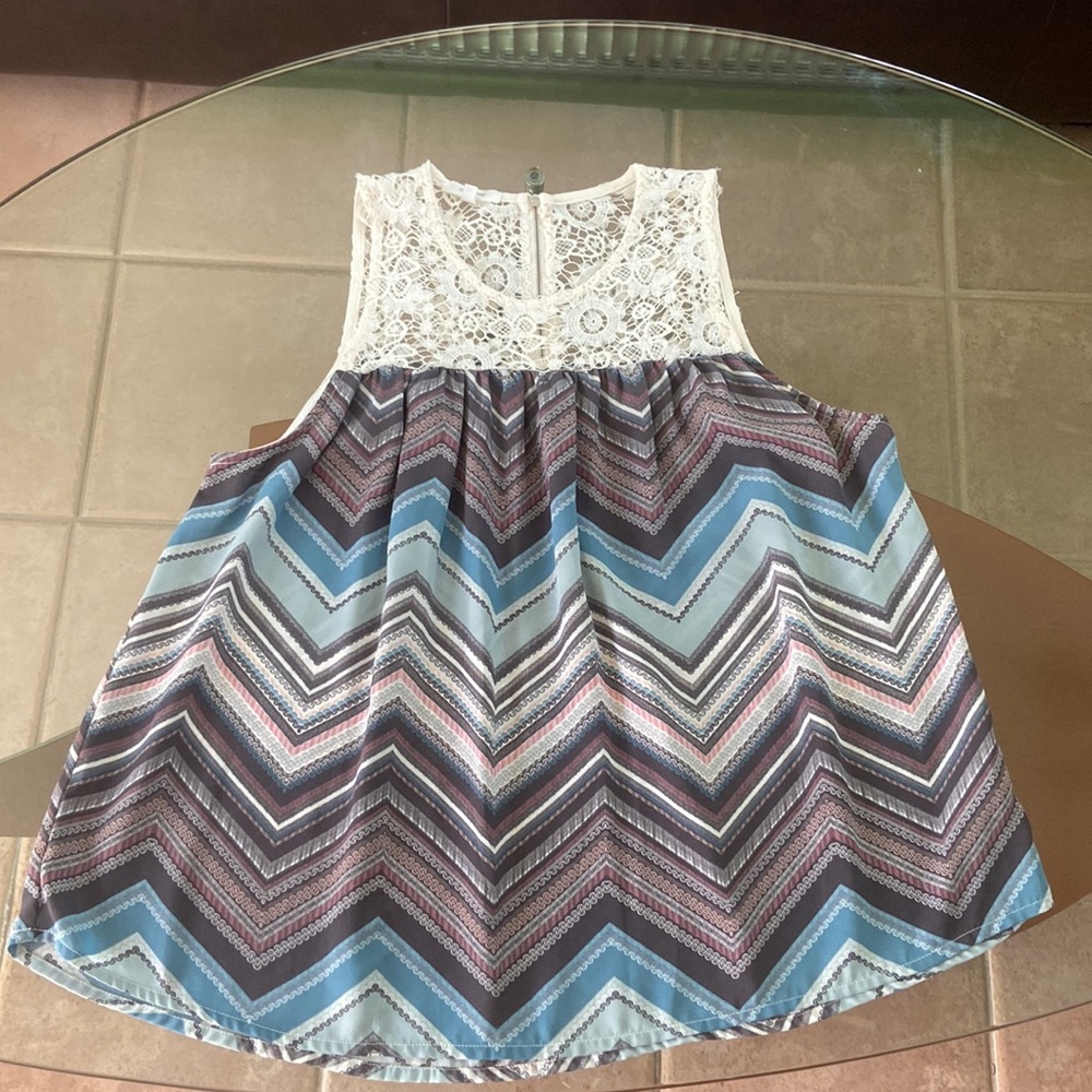 Maurices chevron top
